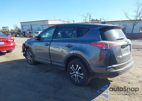 2018 Toyota Rav4 Le z USA, uszkodzony, nr VIN 2T3ZFREV2JW472437